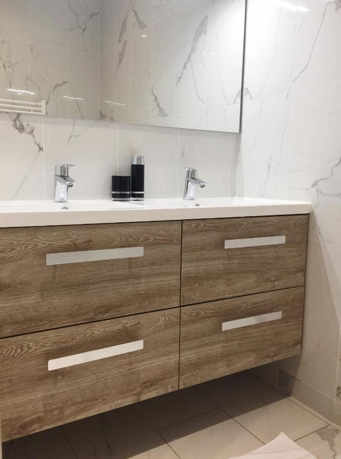 New Apartment In The Heart Of Le Marais Paris Eksteriør bilde